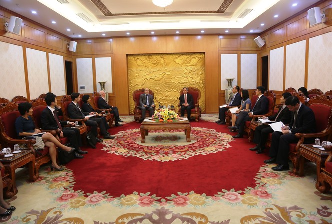 Ban kinh tế Trung ương làm việc với Đại diện Quỹ tiền tệ quốc tế IMF Toàn cảnh buổi tiếp và làm việc với đại diện IMF của lãnh đạo ban kinh tế Trung ương