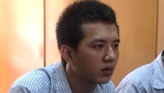 Đặc nhiệm quật ngã tên cướp trên nóc nhà Nguyễn Tuấn Tú vừa ra tù đã gây án, nay lãnh 4 năm tù. Ảnh: Tân Châu.