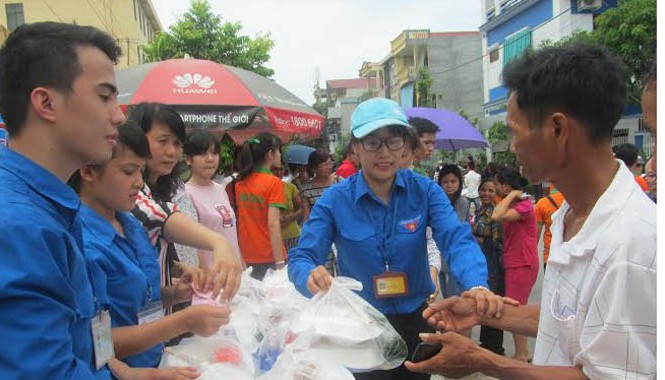Hàng nghìn suất cơm miễn phí cho các sĩ tử tại Thanh Hóa Hàng nghìn suất cơm miễn phí cho các sĩ tử tại Thanh Hóa
