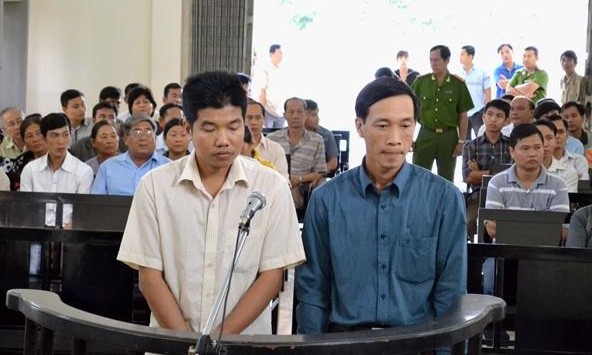 Nguyên thiếu tá cảnh sát kêu oan vì bị kết tội “Dùng nhục hình” Hai cựu cảnh sát CA TP Cao Lãnh bị cấp sơ thẩm tuyên án tù, tội “Dùng nhục hình”.