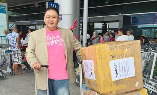 Minh Béo thiếu trung thực khi nói đi Hoa Kỳ du lịch? Minh Béo với hành trang khi đi Mỹ.
