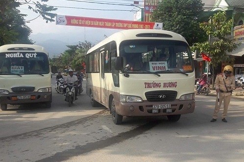 Nhân viên hai nhà xe choảng nhau tới tấp Hiện trường vụ việc.