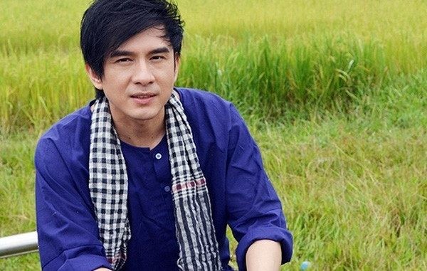 Đan Trường đi xét nghiệm COVID-19 Đan Trường đi xét nghiệm COVID-19