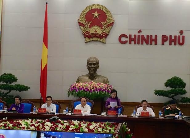 Thủ tướng chất vấn: Khám có tiền với khám BHYT bị phân biệt? Thủ tướng chất vấn: Khám có tiền với khám BHYT bị phân biệt?