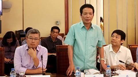 Bổ nhiệm ông Hoàng Vĩnh Bảo giữ chức Thứ trưởng Bộ TT&TT Bộ TT&TT mới có thêm Thứ trưởng mới, ông Hoàng Vĩnh Bảo (áo xanh). Ảnh: MIC
