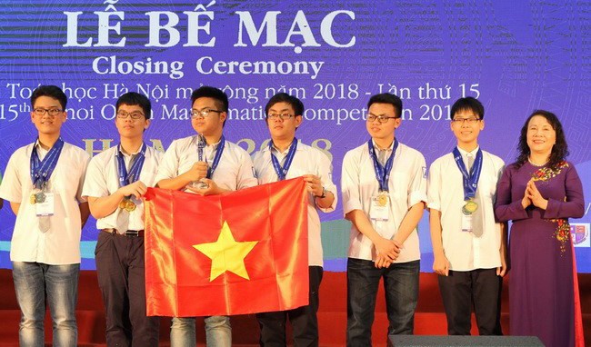 Trao 59 huy chương vàng tại cuộc thi Toán học Hà Nội mở rộng Trao 59 huy chương vàng tại cuộc thi Toán học Hà Nội mở rộng