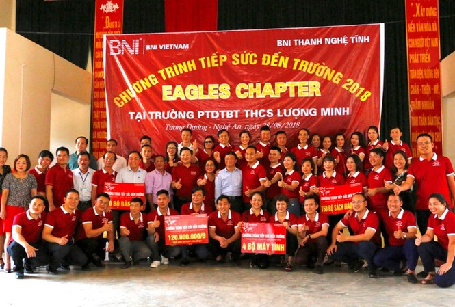 Tiếp sức tới trường ở vùng có bản mồ côi Tiếp sức tới trường sẽ là một trong những hoạt động thường niên của BNI Eagles Chapter.