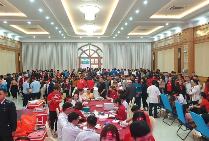 Sôi động Chủ nhật Đỏ lần thứ XII - năm 2020 tại Nghệ An Sôi động Chủ nhật Đỏ lần thứ XII - năm 2020 tại Nghệ An