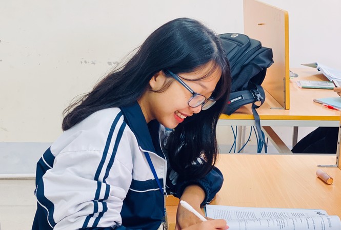Nữ sinh xứ Nghệ được 4 trường đại học ở Mỹ, Đức 'mời chào' Nữ sinh xứ Nghệ được 4 trường đại học ở Mỹ, Đức 'mời chào'