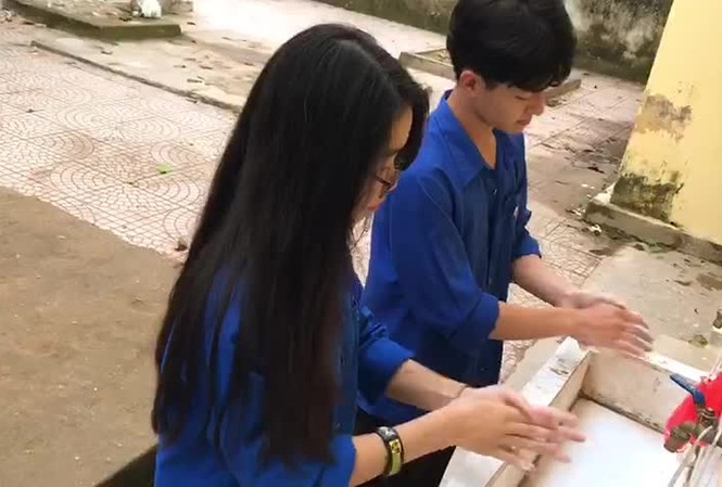 Học sinh Nghệ An nhảy 'Ghen Cô Vy' tuyên truyền phòng chống dịch Học sinh Nghệ An nhảy 'Ghen Cô Vy' tuyên truyền phòng chống dịch
