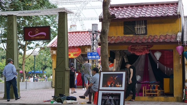 Vì sao phố đi bộ Trịnh Công Sơn chưa hút khách? Khu phố đi bộ Trịnh Công Sơn còn thưa vắng tuần đầu khai trương