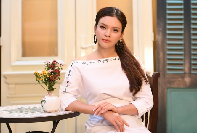 Phạm Phương Thảo: Có người để yêu, thậm chí để chết cùng mới trọn vẹn Phạm Phương Thảo cũng là người lận đận trong tình yêu