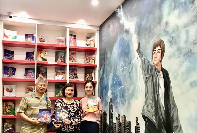 Dịch giả Lệ Chi đưa Chibooks ra Hà Nội Dịch giả Nguyễn Lệ Chi mở văn phòng đại diện và tiệm sách ở Hà Nội