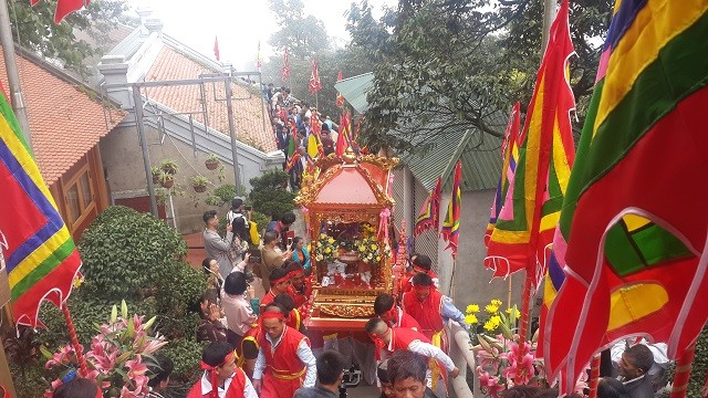 Lần đầu rước kiệu liên vùng ở hội Tản Viên Sơn thánh Lần đầu tổ chức rước kiệu liên vùng tại lễ hội Tản Viên Sơn Thánh 2020