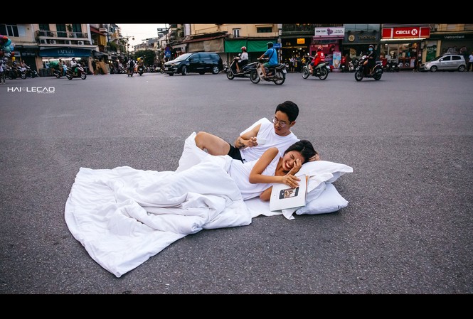 Giao Thanh tra vào cuộc vụ chụp ảnh cưới ‘chăn gối’ ở các nơi biểu tượng văn hoá Bộ ảnh cưới gây xôn xao dư luận