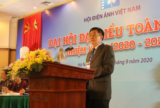 Hội Điện ảnh chưa thể bầu Chủ tịch, nóng lại vụ cổ phần hóa hãng phim NSND Đặng Xuân Hải tiếp tục đảm nhiệm vai trò Chủ tịch Hội Điện ảnh trong thời gian chuyển giao