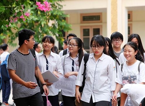 Hà Nội giao quyền tự chủ cho trường phổ thông chất lượng cao Theo các chuyên gia, giao quyền tự chủ là xu hướng được áp dụng nhiều nơi trên thế giới.