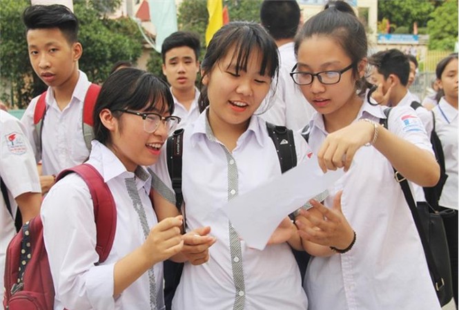 Hà Nội sẽ không lùi thời gian thi tuyển vào lớp 10? Năm nay tăng gần 7.000 học sinh xét tốt nghiệp THCS so với năm trước.