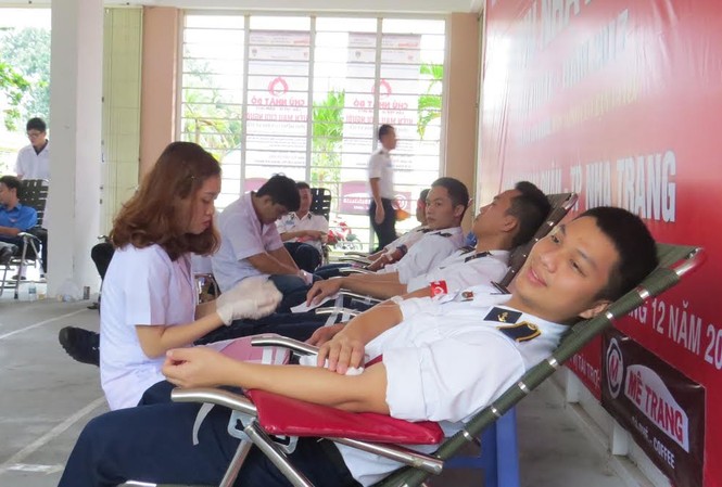 Hơn 700 học viên, đoàn viên tham gia 'Chủ nhật đỏ' tại Nha Trang Hơn 700 học viên, đoàn viên tham gia 'Chủ nhật đỏ' tại Nha Trang