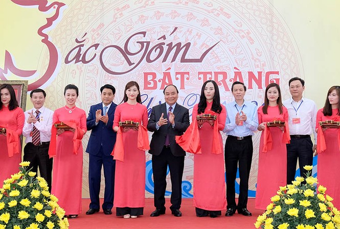Thủ tướng kỳ vọng Bát Tràng thành làng nghề kiểu mẫu Thủ tướng kỳ vọng Bát Tràng thành làng nghề kiểu mẫu