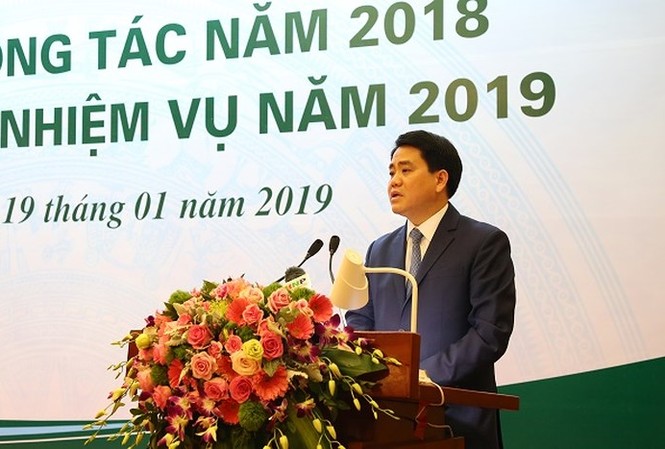 Chủ tịch Hà Nội mong muốn đường phố bốn mùa có hoa nở Chủ tịch UBND thành phố Hà Nội Nguyễn Đức Chung phát biểu tại hội nghị.