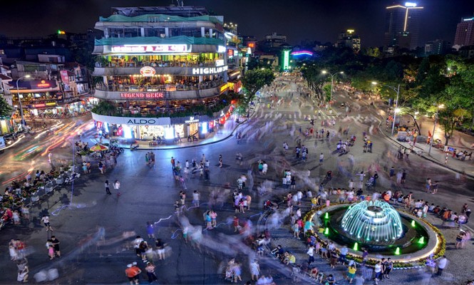 Ùn tắc, ô nhiễm khiến du khách lo ngại khi đến thăm Hà Nội Phố đi bộ hồ Hoàn Kiếm, 1 trong những điểm nhấn du lịch Hà Nội