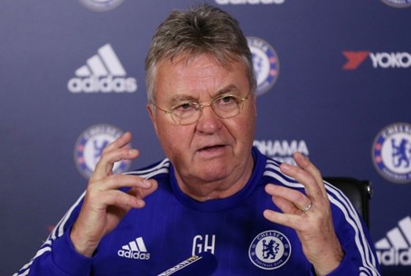 HLV Hiddink tự tin vào cơ hội đi tiếp của Chelsea HLV Guus Hiddink tự tin vào cơ hội của Chelsea