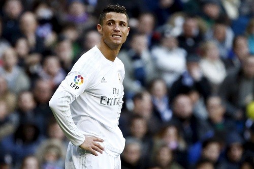 Ronaldo: 'Đồng đội mà giỏi như tôi, Real đã đứng nhất' Nỗi thất vọng của Ronaldo trong trận thua ở vòng 26. Ảnh: Reuters.