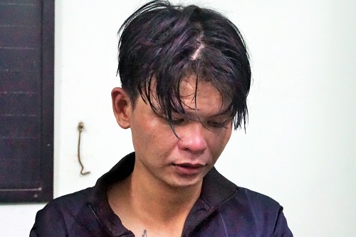 Kẻ trộm đột nhập nhà giảng viên trường chính trị Kiệt tại công an. Ảnh: Nguyệt Triều