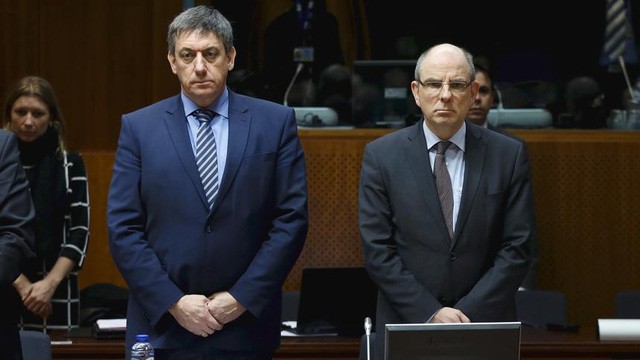 Hai bộ trưởng Bỉ đồng loạt xin từ chức sau vụ khủng bố Brussels Bộ trưởng Nội vụ Jan Jambon (trái) và Bộ trưởng Tư pháp Koen Geens (Ảnh: Reuters)