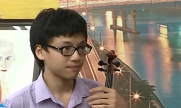 Gặp “thần đồng” violin Việt Nam "Thần đồng" violin Trần Lê Quang Tiến