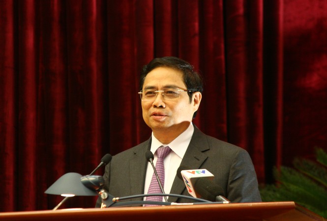 Trưởng ban Tổ chức T.Ư: 'Lấy cái đẹp dẹp cái xấu' Ông Phạm Minh Chính, Trưởng Ban Tổ chức T.Ư lưu ý Đảng bộ Khối cần lấy cái đẹp "dẹp" cái xấu.