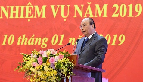 Thủ tướng: Kể cả tổ trưởng dân phố cũng cần nêu gương Thủ tướng Nguyễn Xuân Phúc phát biểu tại hội nghị (ảnh Q.H)