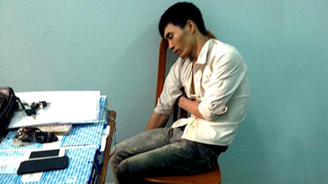 Hàng chục người dân truy đuổi tên trộm xe SH Nguyễn Văn Út tại cơ quan điều tra