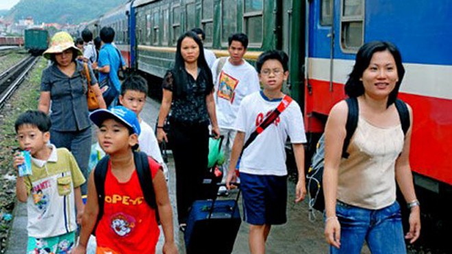 Từ 4/9, thay đổi giờ tàu khách Bắc Nam Giá vé tàu Bắc Nam khá cao nên chưa thu hút khách đi tàu. Ảnh: Hoàng Hà