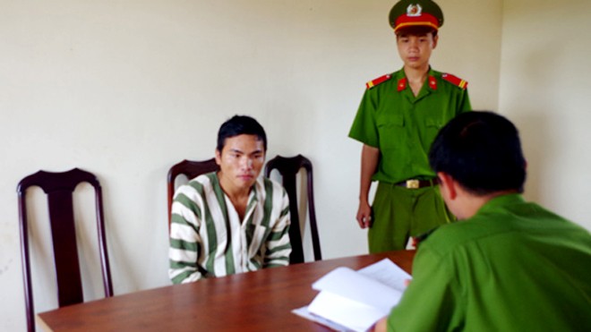 Ép buộc người tình quan hệ, 'phi công trẻ' bị bắt giam Vi Văn Đạt tại cơ quan điều tra