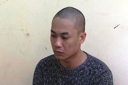 Giả làm chủ xe, phá khóa ôtô trong khách sạn Vũ Văn Tuấn tại cơ quan điều tra. Ảnh: N.K