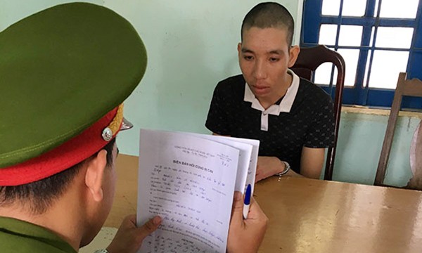 Nam thanh niên gạ bé gái ‘qua đêm’ tại rẫy cà phê Cơ quan Công an làm việc với đối tượng Đạt