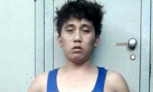 Cảnh sát nổ súng, vật lộn bắt kẻ trốn truy nã Nguyễn Tiến Hiếu tại cơ quan điều tra. Ảnh. Hồng Vân