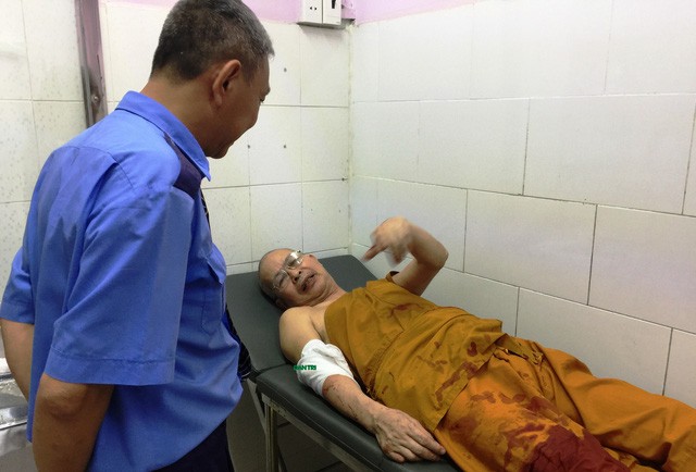 Án mạng trong chùa ở Sài Gòn: Lời kể của sư thầy bị truy sát Sư thầy Nguyên Tuệ đang kể lại vụ việc bị đệ tử truy sát
