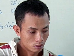'Yêu râu xanh' chặn xe, cưỡng bức cô gái trong đêm "Yêu râu xanh" tại công an. Ảnh: C.A