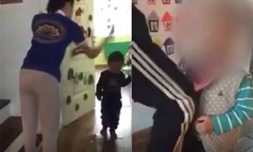Công an không khởi tố cô giáo mầm non đánh dép vào mặt trẻ Hình ảnh hai giáo viên mầm non bạo hành trẻ. Ảnh cắt từ clip