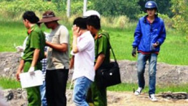 Phó Chủ tịch HĐND xã bị bắn chết trong vườn cà phê Phó Chủ tịch HĐND xã bị bắn chết trong vườn cà phê