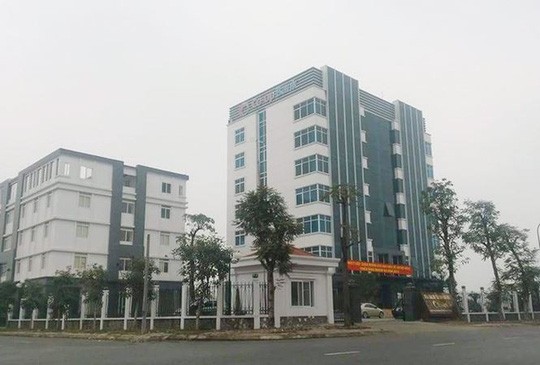 Giám đốc ngân hàng nhảy lầu khi công an khám xét trụ sở Trụ sở Ngân hàng Hợp tác chi nhánh Hưng Yên