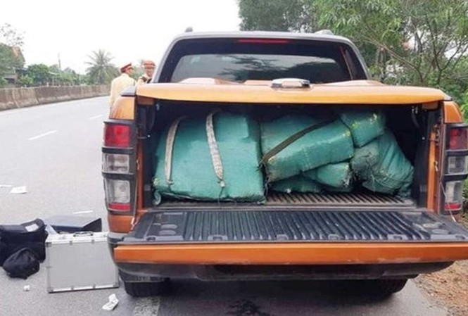 Chủ chiếc ô tô bán tải chở 300kg ma túy trị giá hàng trăm tỷ nói gì? Công an bắt giữ lượng ma túy khủng trong xe bán tải
