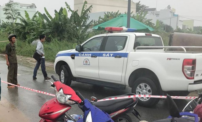 Bắt nghi phạm 9X đâm tài xế Grab ở Sài Gòn Hiện trường một vụ tài xế Grab bị cướp đâm trước đó ở Bình Chánh