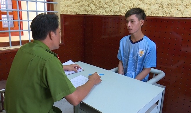 Gạ gẫm mua dâm rồi trói cô gái cướp tài sản Đối tượng Trường.