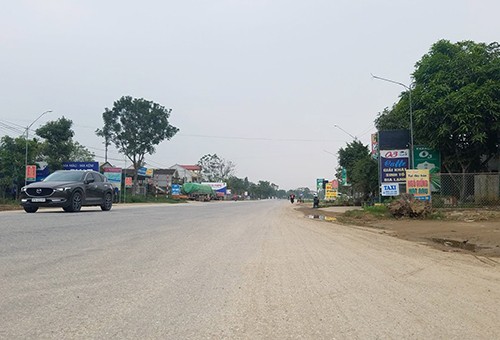 Hai nhóm giang hồ nổ súng, hỗn chiến suốt một tiếng nhau. Sau 30 phút, nhóm của Nguyên yếu thế hơn, bỏ chạy về hướng xã Đức Dũng