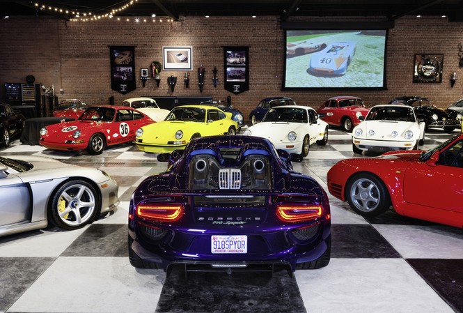 Loạt Porsche cổ hư hỏng nặng trong vụ nổ tòa nhà ở Mỹ Loạt Porsche cổ hư hỏng nặng trong vụ nổ tòa nhà ở Mỹ