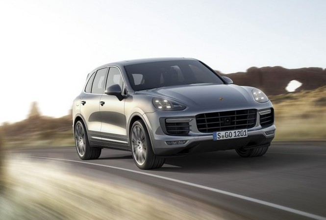 Porsche triệu hồi gần 100.000 chiếc Cayenne và Panamera Porsche triệu hồi gần 100.000 chiếc Cayenne và Panamera